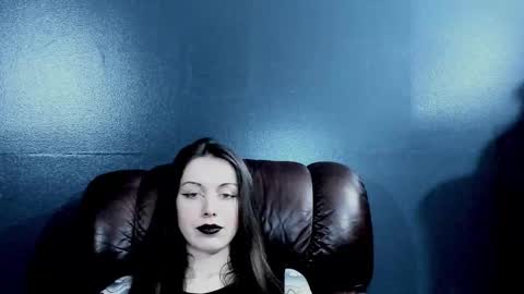 Snapshot of _naamah chatting on October 20, 2025, 6:19 pm _naamah online show from October 20, 2025, 6:19 pm