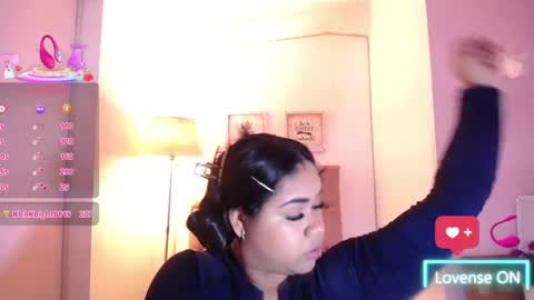 Snapshot of _nahom_ chatting on October 15, 2025, 9:26 pm nahomi  online show from October 15, 2025, 9:26 pm