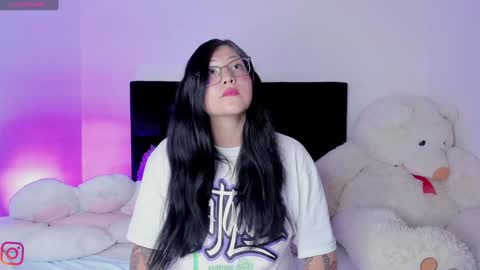VIVIANA online show from January 1, 2025, 5:43 am