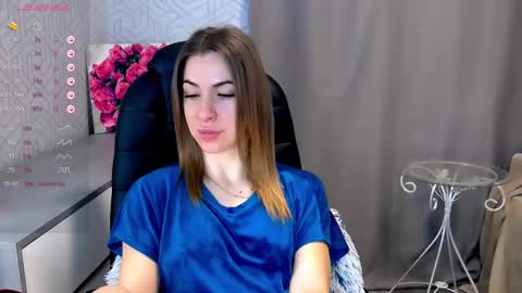 Snapshot of _naughty_megan_ chatting on February 18, 2025, 4:58 am Megan online show from February 18, 2025, 4:58 am
