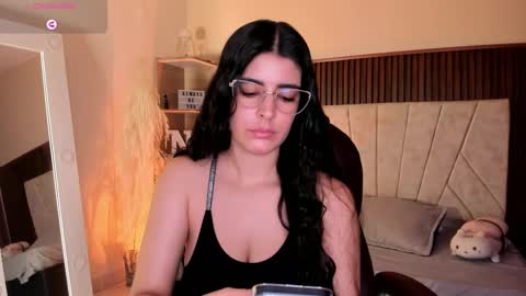 Niah  You can call me Ni or cutie haha online show from September 11, 2025, 8:42 pm
