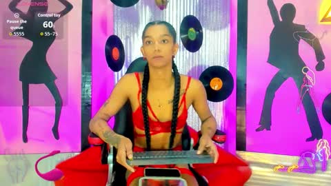 Snapshot of _nickyminach chatting on October 18, 2025, 7:25 pm Nicky Please help me with your thumbs up its importan online show from October 18, 2025, 7:25 pm