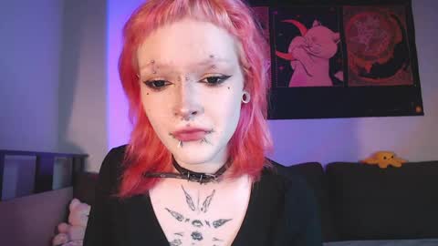 Nicole online show from June 7, 2026, 10:46 pm