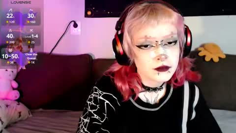 Nicole online show from July 5, 2026, 6:59 pm