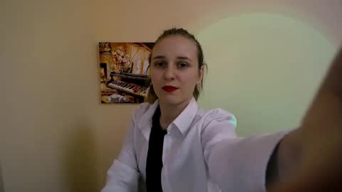 Nica online show from February 11, 2025, 1:09 pm