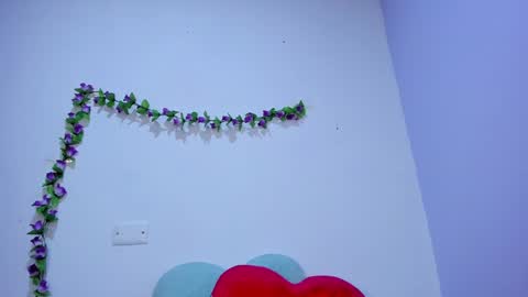 juliana online show from January 29, 2025, 9:12 am