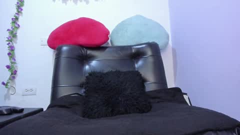 juliana online show from February 4, 2025, 9:07 am