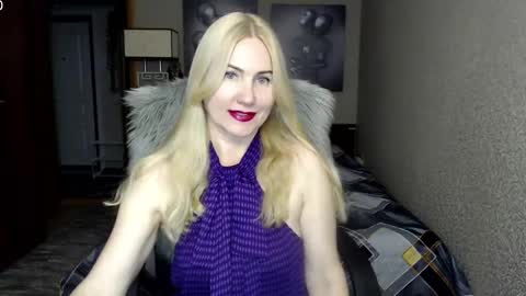 Snapshot of _night_fantasy_ chatting on December 6, 2024, 4:17 pm Donella online show from December 6, 2024, 4:17 pm