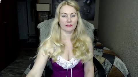 Donella    online show from February 1, 2026, 5:11 pm