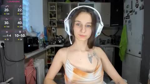 Nika online show from February 24, 2026, 4:43 am