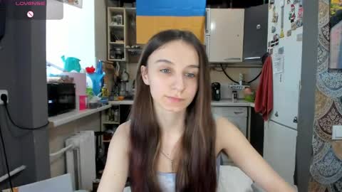 Nika online show from April 23, 2026, 12:29 pm