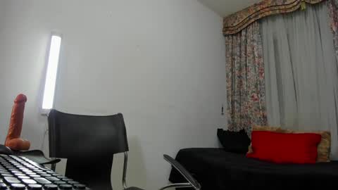 Niki online show from February 6, 2025, 10:43 pm