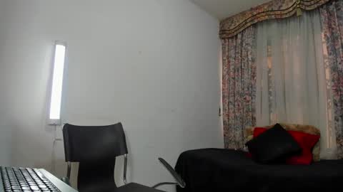 Niki online show from February 8, 2025, 7:49 pm