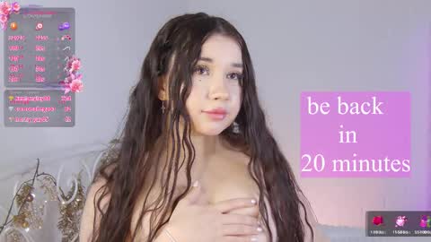 Vivian online show from February 25, 2025, 5:36 pm