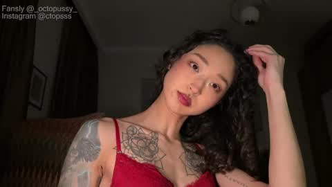 Mikayla online show from April 19, 2026, 10:45 pm