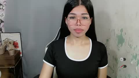 _odette22 online show from August 4, 2026, 1:57 pm