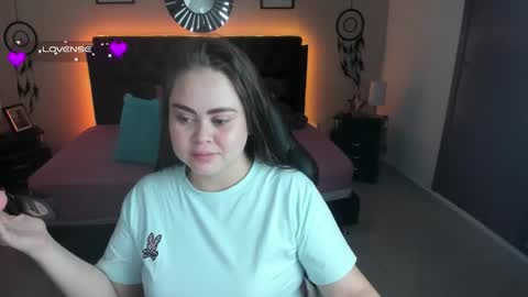 Snapshot of _oliviajoness chatting on September 15, 2025, 1:11 pm Olivia jones online show from September 15, 2025, 1:11 pm