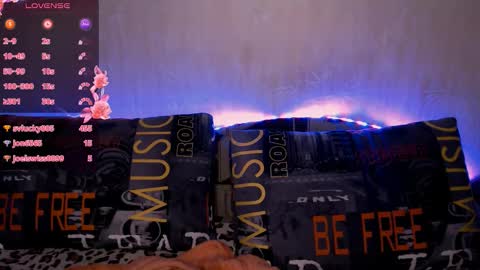 Snapshot of _pando4ka_ chatting on October 20, 2025, 7:03 pm  pando4ka  online show from October 20, 2025, 7:03 pm