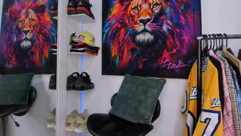 Kevin  online show from December 18, 2025, 10:21 am