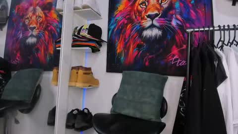 Snapshot of _pantera_09 chatting on February 8, 2026, 7:56 am Kevin online show from February 8, 2026, 7:56 am