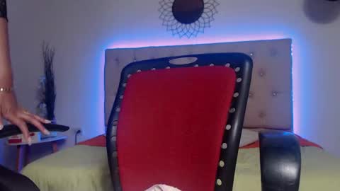 Paulina online show from September 15, 2025, 9:04 pm