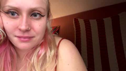 Snapshot of _peaceoutgirlscout_ chatting on October 13, 2025, 12:21 am _peaceoutgirlscout_ online show from October 13, 2025, 12:21 am