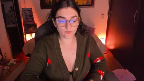 violeta ig  online show from October 8, 2025, 4:21 am