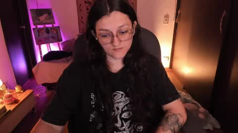 violeta ig  online show from May 12, 2026, 5:04 am