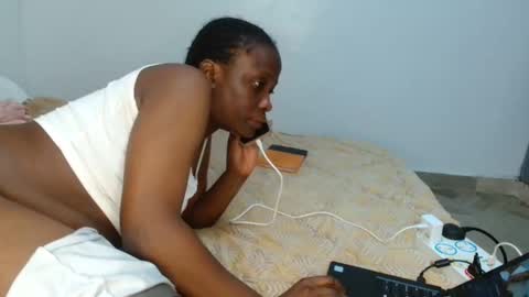 Peach online show from September 13, 2025, 6:51 pm