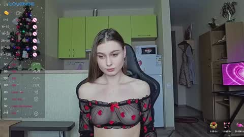 Snapshot of _pinkypie__ chatting on December 26, 2024, 10:59 am Lili online show from December 26, 2024, 10:59 am