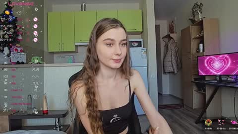 Snapshot of _pinkypie__ chatting on January 12, 2025, 10:34 am Lili online show from January 12, 2025, 10:34 am