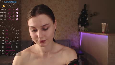 Snapshot of _pinkypie__ chatting on February 1, 2025, 11:21 am Lili online show from February 1, 2025, 11:21 am