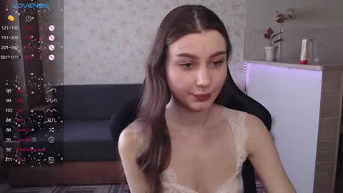 Snapshot of _pinkypie__ chatting on March 9, 2025, 10:41 am Lili online show from March 9, 2025, 10:41 am
