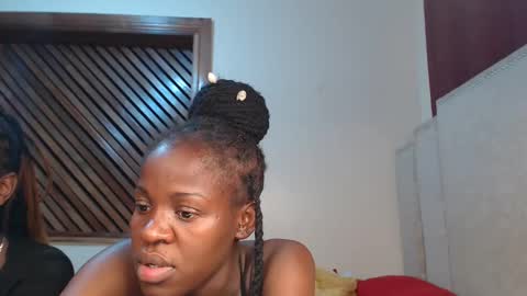 pixie online show from March 3, 2025, 9:37 pm
