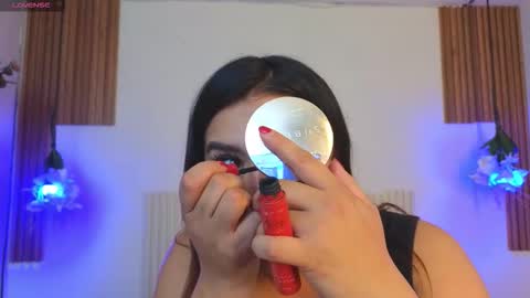 Snapshot of _poison_sweet chatting on March 7, 2026, 8:17 pm Laura online show from March 7, 2026, 8:17 pm