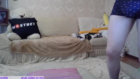_pretty_fox_ online show from January 9, 2025, 6:48 am