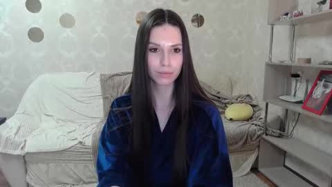 _pretty_fox_ online show from October 11, 2025, 3:43 pm