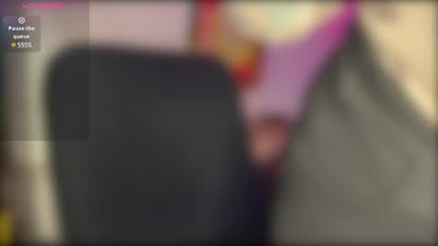  HADLY today day-off see u online 0112  online show from December 25, 2024, 6:30 pm