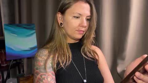  HADLY today day-off see u online 0112  online show from October 23, 2025, 2:27 pm