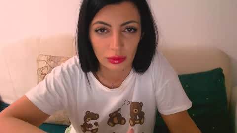 Sarah online show from March 9, 2025, 10:19 pm