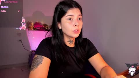 Stefany online show from May 8, 2026, 2:22 pm