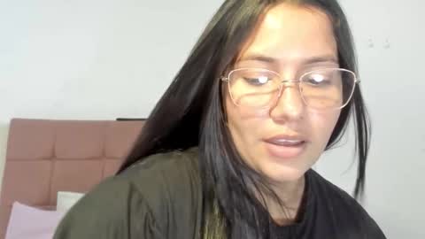 _rapunzeel online show from September 8, 2025, 5:12 pm