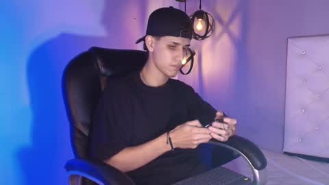 Snapshot of _realwav chatting on December 14, 2025, 5:57 am wav online show from December 14, 2025, 5:57 am