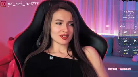 Snapshot of _red_hat_7 chatting on August 4, 2026, 5:59 pm -RED HAT- online show from August 4, 2026, 5:59 pm