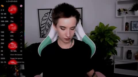 Snapshot of _rein_ramm chatting on September 18, 2025, 5:15 pm Rein online show from September 18, 2025, 5:15 pm