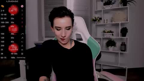 Snapshot of _rein_ramm chatting on October 24, 2025, 7:54 pm Rein online show from October 24, 2025, 7:54 pm