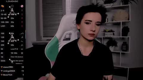 Snapshot of _rein_ramm chatting on October 27, 2025, 8:13 pm Rein online show from October 27, 2025, 8:13 pm