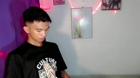 _rellvanxx online show from February 24, 2025, 1:31 pm