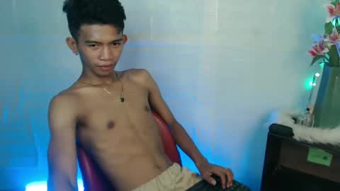 _rellvanxx online show from March 6, 2025, 12:41 pm