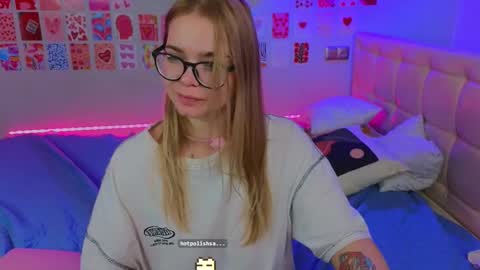 LISSAPVT IS OPEN online show from February 16, 2025, 4:42 am